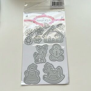 NWT TSOL extras4snowglobe dies